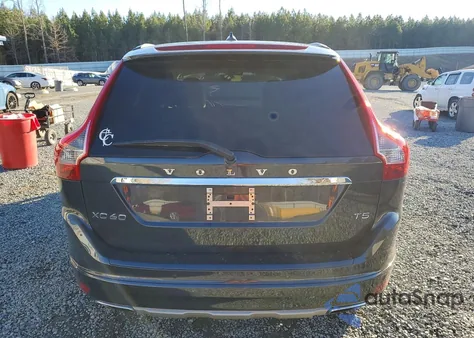 2016 Volvo Xc60 T5 Premier z USA, uszkodzony, nr VIN YV440MDK5G2788600